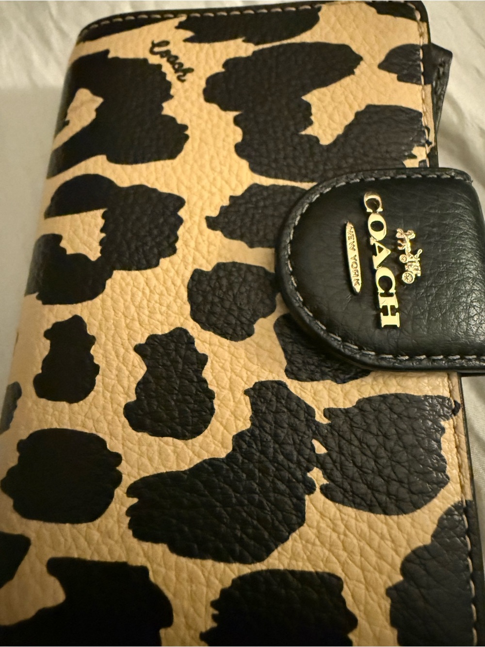 Corner Zip Wallet - Picture 2 of 6
